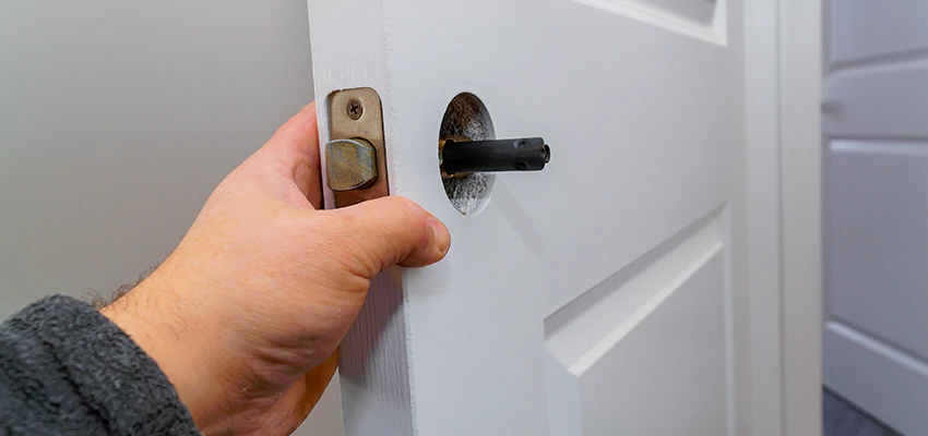 Nighttime Locksmith For Lock Repair in Bloomfield, NJ